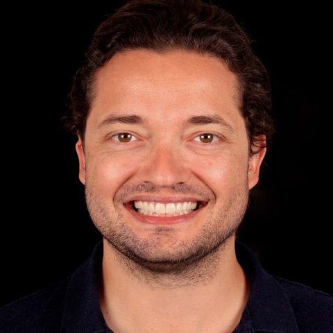 Dr Laurence Masters